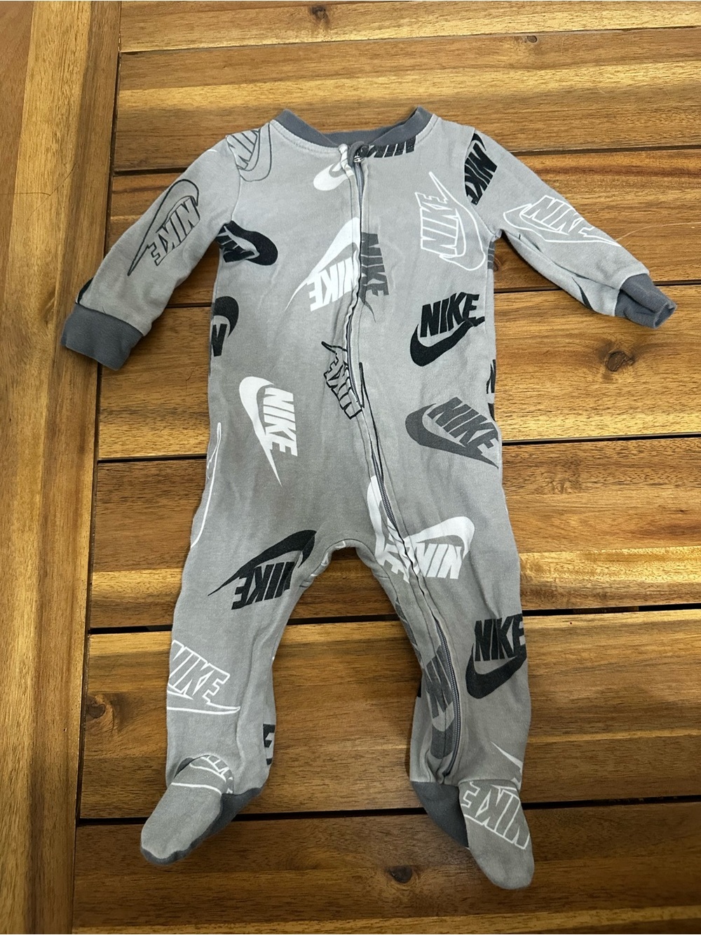 Nike logo print gray zipper pjs size 6m